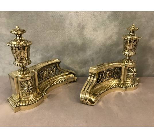 Pair of old, polished bronze caterpillars Louis XVI of the day 19 th