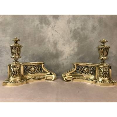 Pair of old, polished bronze caterpillars Louis XVI of the day 19 th