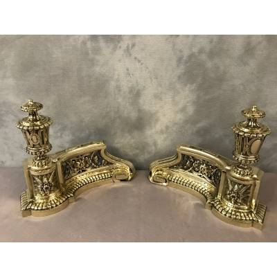 Pair of old, polished bronze caterpillars Louis XVI of the day 19 th