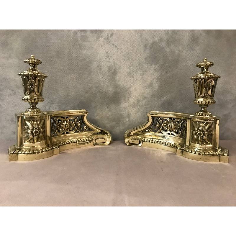 Pair of old, polished bronze caterpillars Louis XVI of the day 19 th