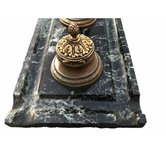 Bronze encrier on vintage green marble 19 th